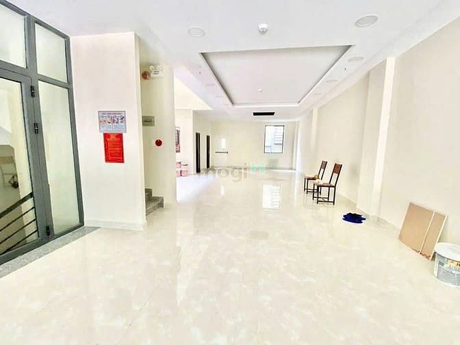 Hình ảnh Cho thuê tòa nhà 57 57A Hồ Hảo Hớn, DT 8x25m, 5 lầu Giá thuê 250 triệu