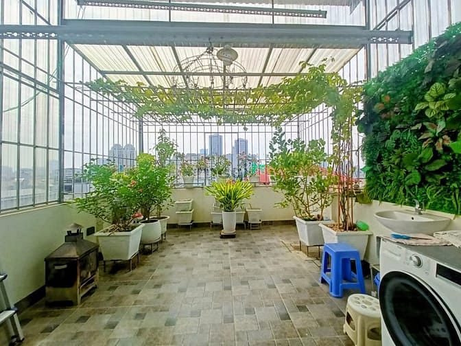 Hình ảnh Bán tòa nhà kính Trần Quốc Hoàn