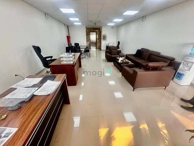 Hình ảnh Chính chủ bán tòa nhà văn phòng Lạc Long Quân
