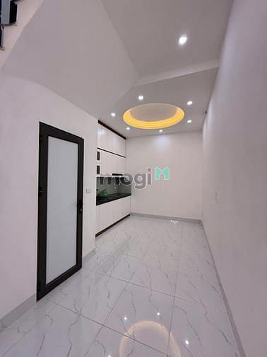 Hình ảnh Bán nhà Đống Đa - ngõ kinh doanh