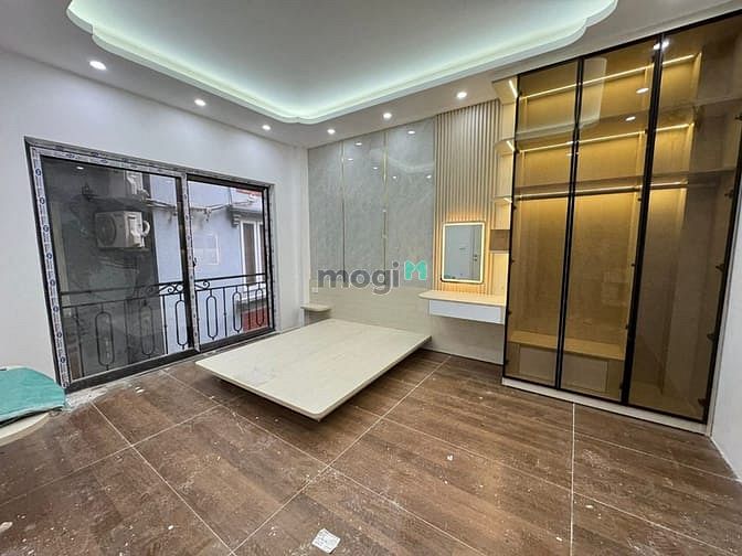 Hình ảnh Bán nhà mới trung tâm Đống Đa - THANG MÁY