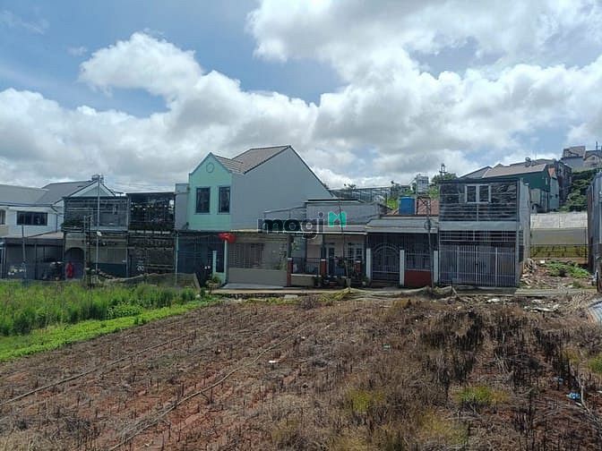 Hình ảnh Bán lô đất đẹp 500m2 Ngang rộng 21m - Mặt tiền đường Lữ Gia Đà Lạt