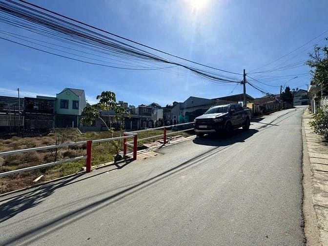 Hình ảnh Bán lô đất đẹp 500m2 Ngang rộng 21m - Mặt tiền đường Lữ Gia Đà Lạt