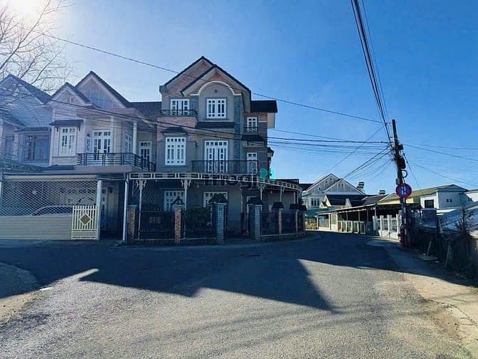 Hình ảnh Bán đất biệt thự 300m2 có sẵn nhà kho đường Nguyễn Hữu Cầu Đà Lạt