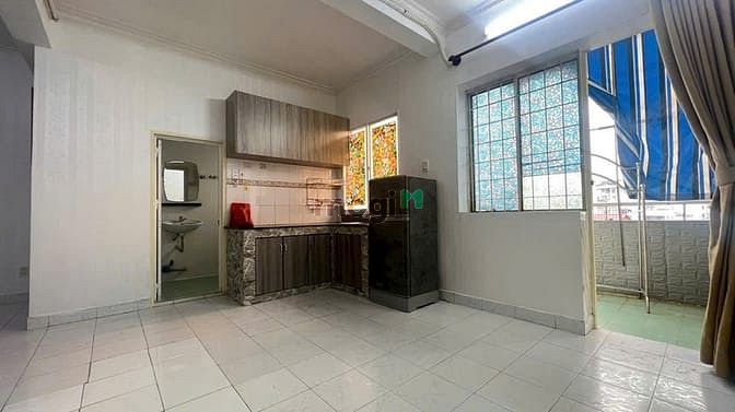 Hình ảnh Chung cư 590, CMT8 chỉ 9,5tr căn 2p có nội thất, căn góc lầu 1,