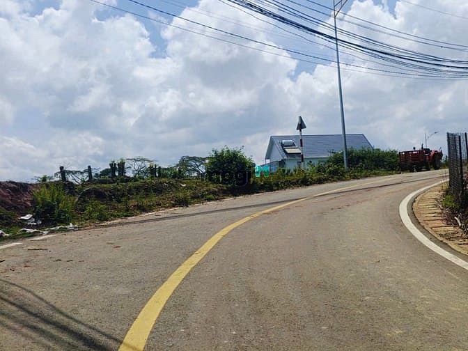 Hình ảnh Bán đất 557m View rừng thông Mặt tiền đường cạnh Mây Lang Thang Đà Lạt