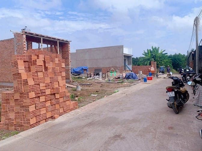 Hình ảnh bán đất 1 sẹc sông trầu 19 giá 795 triệu 149,7m, 113m thổ cư
