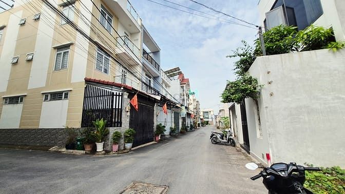 Hình ảnh Bán đất hẻm 12 đường số 339 ,P phước long B, tp thủ đức