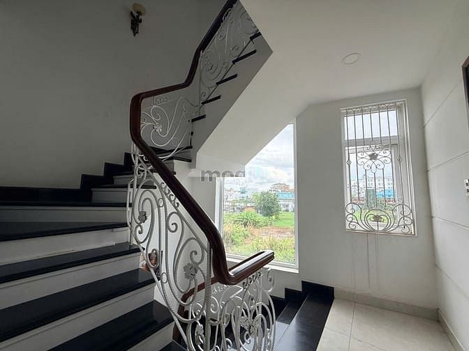 Hình ảnh Bán biệt thự nhà phố phong cách tân cổ điển