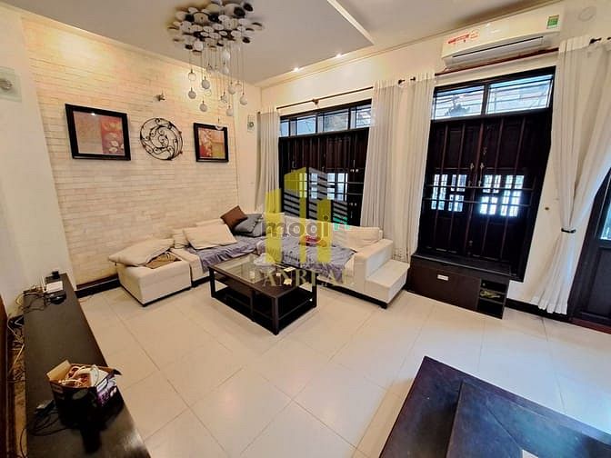 Hình ảnh Villa Thảo Điền Đầy Đủ Nội Thất Sân Vườn Giá 45 Triệu
