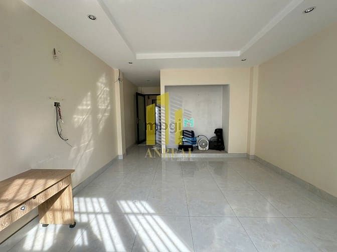 Hình ảnh Nhà Phố Đường Trần Não Hầm 3 Lầu 6 phòng Giá 30 triệu