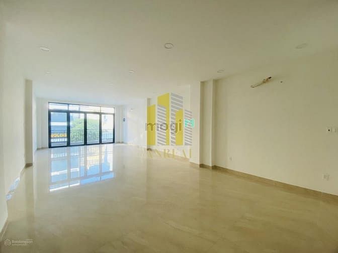 Hình ảnh Tòa Văn Phòng Khu An Phú Hầm 4 Lầu Trống Suốt - Có Thang Máy 75 Triệu