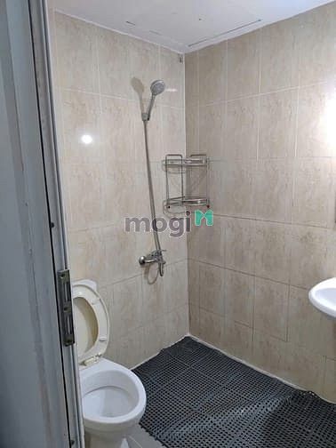 Hình ảnh Căn 2p ngủ C/c 10A Trần Nhật Duật rộng 68m2, NTCB, giá 11,5tr/th