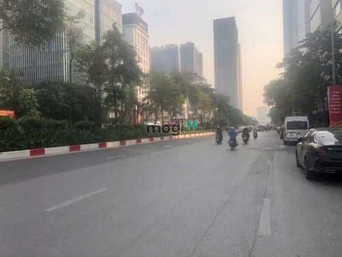 Hình ảnh Bán gấp nhà mặt phố Liễu Giai - có hầm
