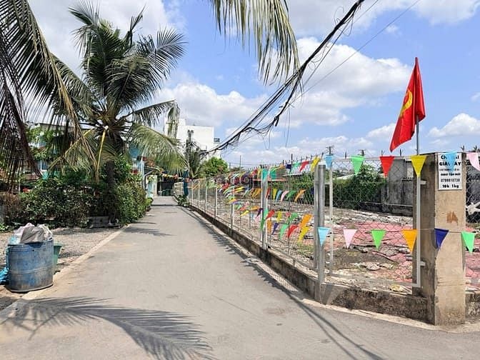 Hình ảnh Chính Chủ Gửi Bán Lô Đất Hẻm 922 Xe Tải Ra Vô Đường Nguyễn Thị Định