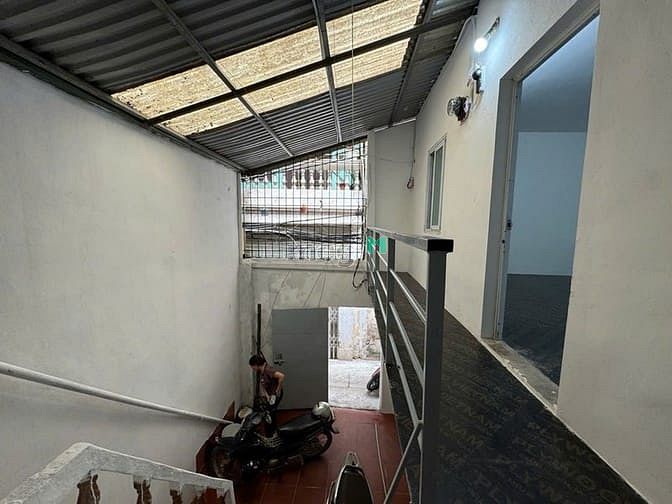 Hình ảnh Bán nhà Lê Thanh Nghị, Hai Bà Trưng, 44M2, MT 6.7M, kd cực tốt