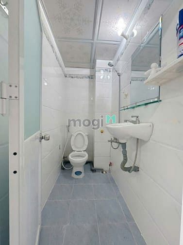 Hình ảnh Chung cư 319 Lý Thường Kiệt, Q11: 8,5tr, 2p ngủ, nhà mới, 70m2