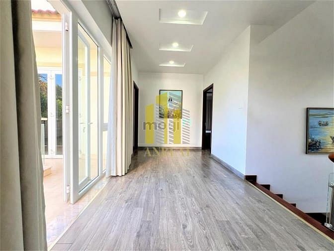 Hình ảnh Biệt Thự Trần Não 340m2 Sân Vườn Rộng - Đầy Đủ Nội Thất