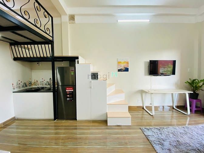 Hình ảnh CHO THUÊ CĂN HỘ DUPLEX Ban Công Lớn Ngay Trung Tâm