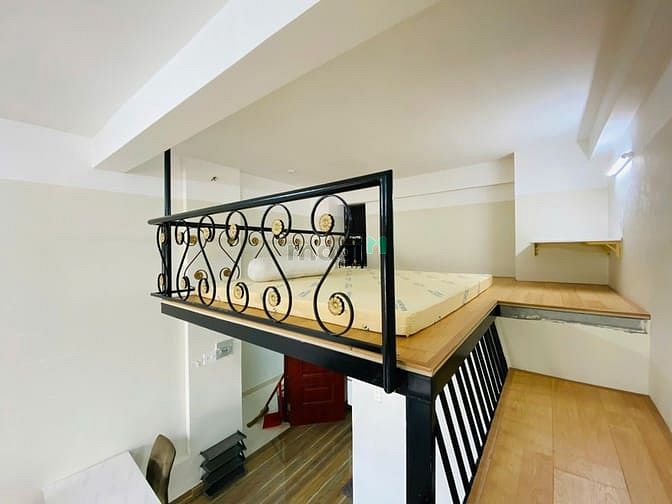 Hình ảnh CHO THUÊ CĂN HỘ DUPLEX Ban Công Lớn Ngay Trung Tâm