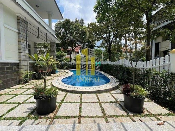 Hình ảnh Cho Thuê Biệt Thự Khu Thảo Điền Giá 96 Triệu