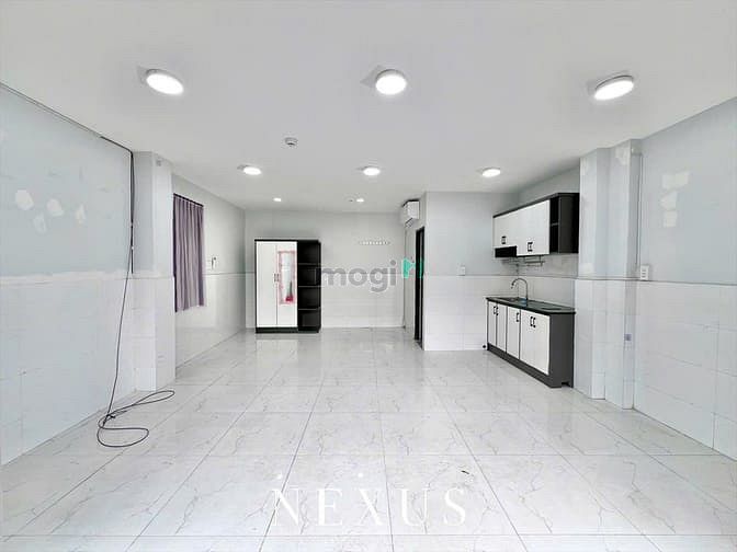 Hình ảnh Nằm ngay chợ vải Phú Thọ Hòa phù hợp làm spa, nail, văn phòng, tạp hoá