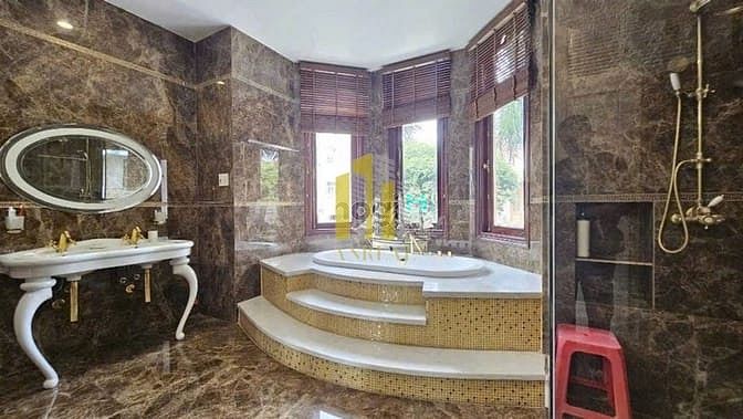 Hình ảnh Biệt Thự Cao Cấp Trần Não - Thang Máy - Nội Thất Xịn - Giá 99 Triệu