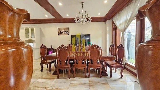 Hình ảnh Biệt Thự Cao Cấp Trần Não - Thang Máy - Nội Thất Xịn - Giá 99 Triệu