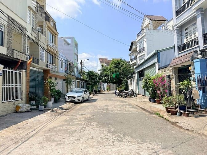 Hình ảnh Chính Chủ Gửi Bán Lô Đất Quy Hoạch Xây Dựng VPCTy Đường 835, P.Phú Hữu
