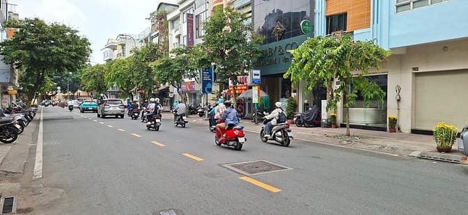 Hình ảnh 💥Chính chủ chuyển nhượng nhà 5 TẦNG lầu Thang máy  MT Lý Thái Tổ Q.3