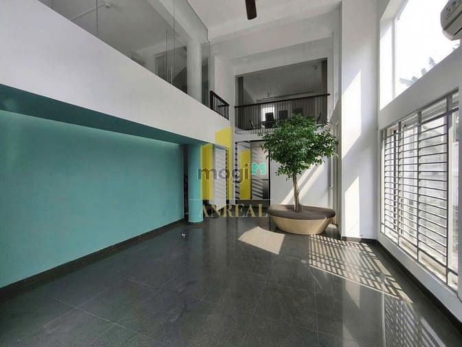 Hình ảnh Cho Thuê Biệt Thự Thảo Điền 17x17m Có Sân Vườn - Giá 3500 USD