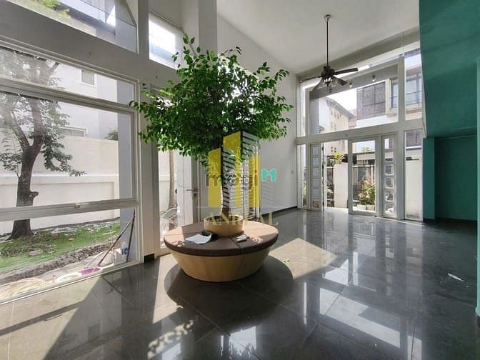 Hình ảnh Cho Thuê Biệt Thự Thảo Điền 17x17m Có Sân Vườn - Giá 3500 USD