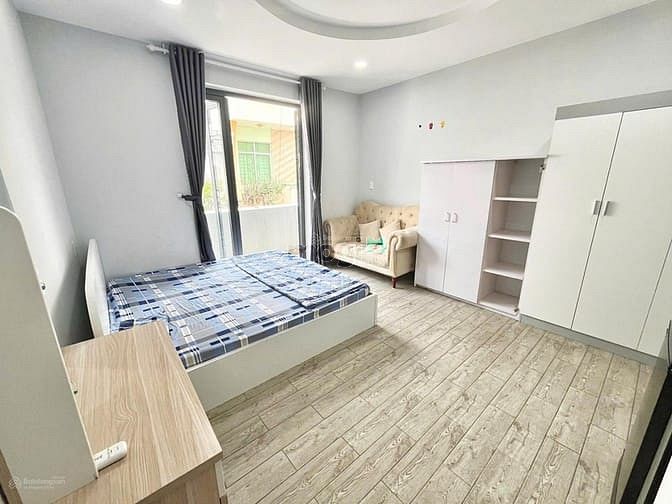 Hình ảnh Balcony fullNT Trần Đình Xu P. Cô Giang ngay Trần Hưng Đạo Quận 1