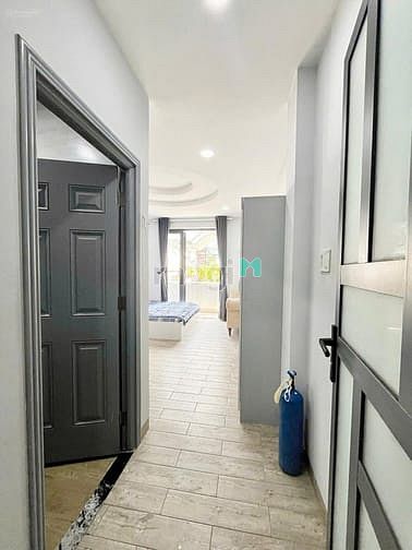 Hình ảnh Balcony fullNT Trần Đình Xu P. Cô Giang ngay Trần Hưng Đạo Quận 1