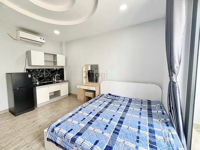 Hình ảnh Balcony fullNT Trần Đình Xu P. Cô Giang ngay Trần Hưng Đạo Quận 1