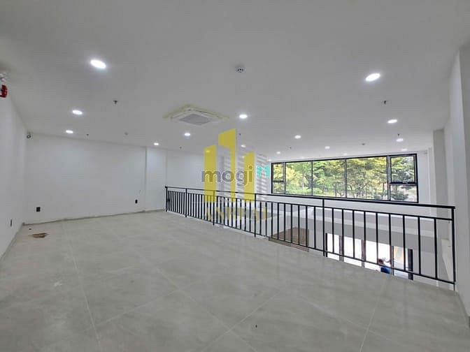 Hình ảnh Cho Thuê Tòa Văn Phòng Hầm 5 Lầu Mới Xây - Thang Máy, PCCC Đầy Đủ