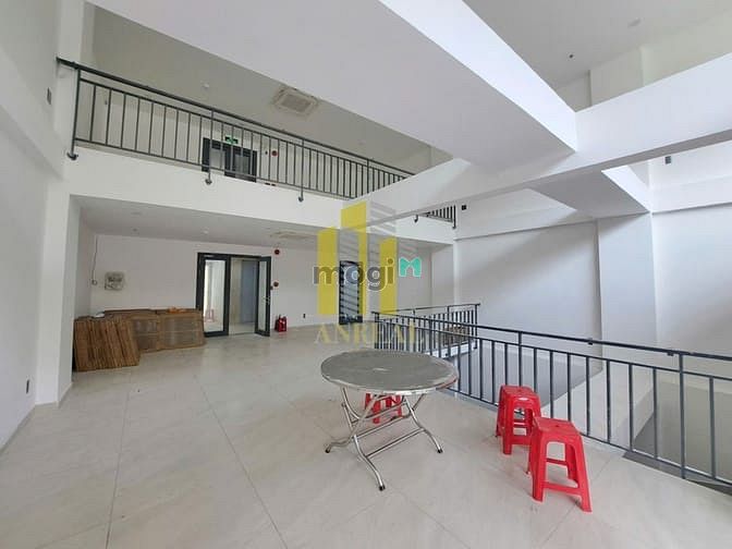 Hình ảnh Cho Thuê Tòa Văn Phòng Hầm 5 Lầu Mới Xây - Thang Máy, PCCC Đầy Đủ
