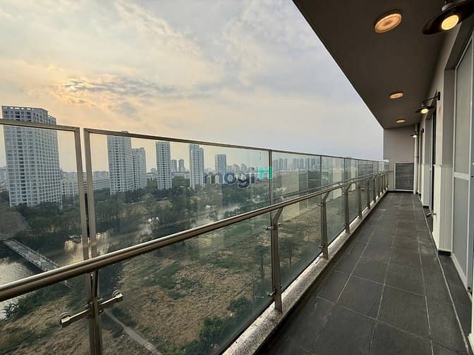 Hình ảnh BÁN CH SCENIC VALLEY Phú Mỹ Hưng 133m 3PN 2WC view trực diện sông