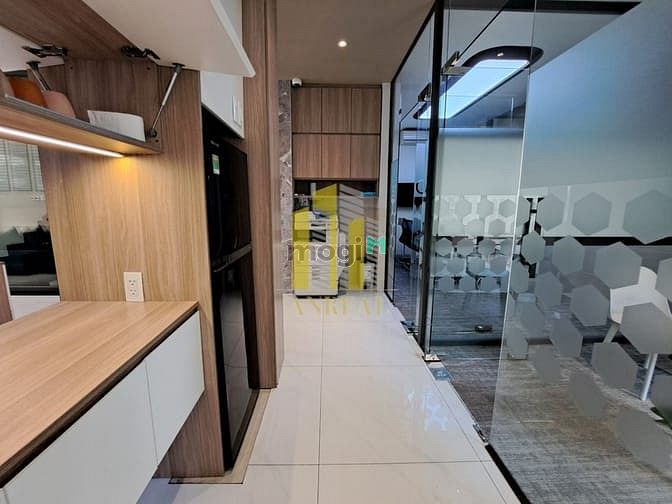 Hình ảnh Tòa Nhà Văn Phòng Hầm 3 Lầu 550m2 - Có Thang Máy, Nội Thất Như Hình