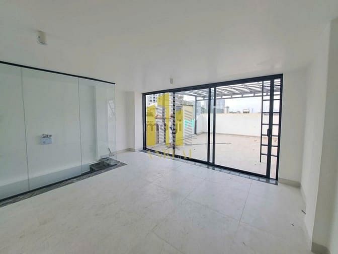 Hình ảnh Tòa Văn Phòng Lương Định Của 450m2 - 4 Lầu Trống Suốt, Có Thang Máy
