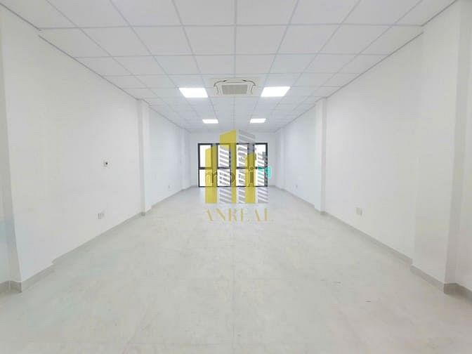Hình ảnh Tòa Văn Phòng Lương Định Của 450m2 - 4 Lầu Trống Suốt, Có Thang Máy