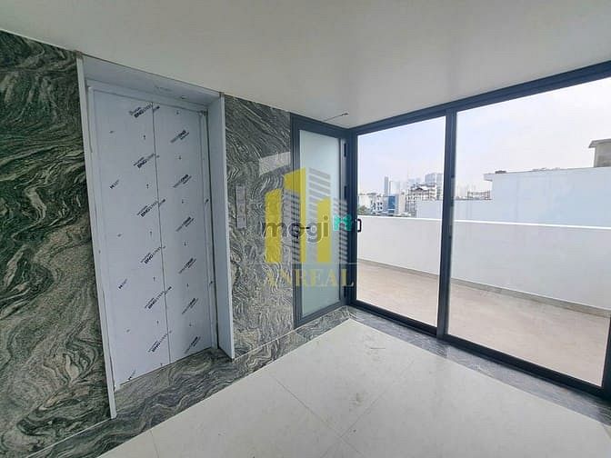 Hình ảnh Tòa Văn Phòng Lương Định Của 450m2 - 4 Lầu Trống Suốt, Có Thang Máy