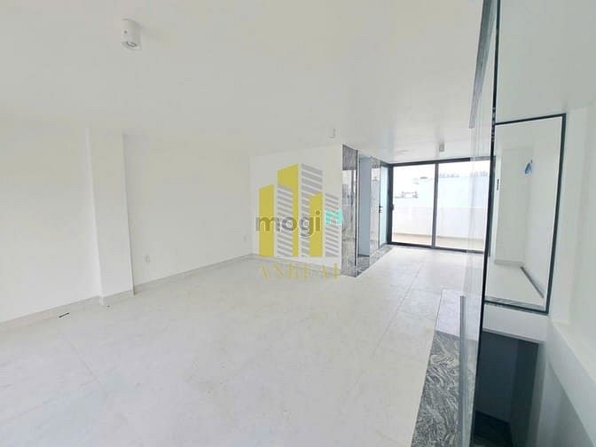 Hình ảnh Tòa Văn Phòng Lương Định Của 450m2 - 4 Lầu Trống Suốt, Có Thang Máy