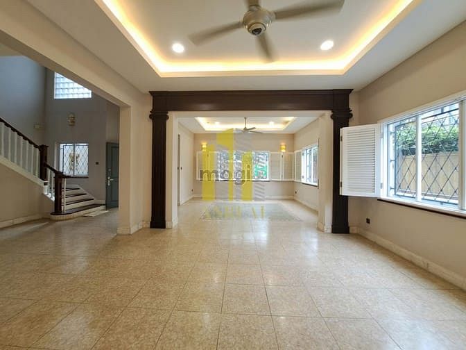 Hình ảnh Biệt Thự Khu Compound Đường Trần Não - Sân Vườn Hồ Bơi
