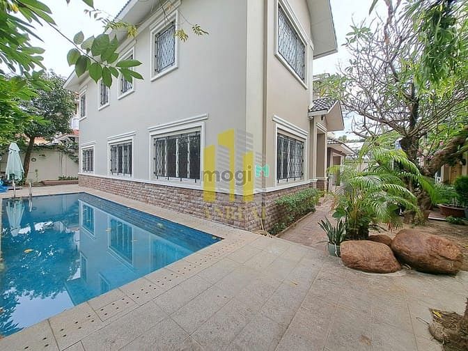 Hình ảnh Biệt Thự Khu Compound Đường Trần Não - Sân Vườn Hồ Bơi