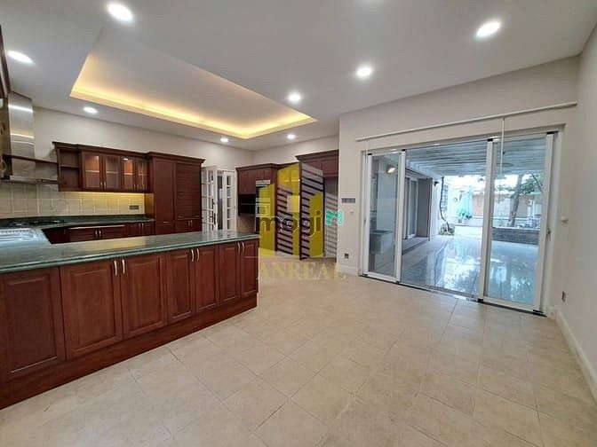Hình ảnh Biệt Thự Khu Compound Đường Trần Não - Sân Vườn Hồ Bơi