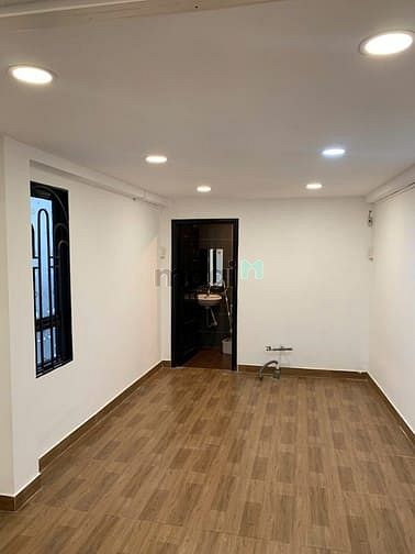 Hình ảnh Cho Thuê Nhà 2 Mặt Tiền Hẻm - Trung Tâm Q3