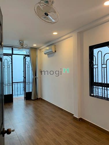 Hình ảnh Cho Thuê Nhà 2 Mặt Tiền Hẻm - Trung Tâm Q3