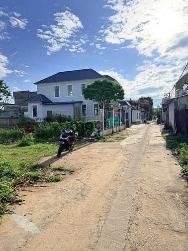 Hình ảnh Đất nền full thổ cư đường xe tải một sẹc đường trần phú