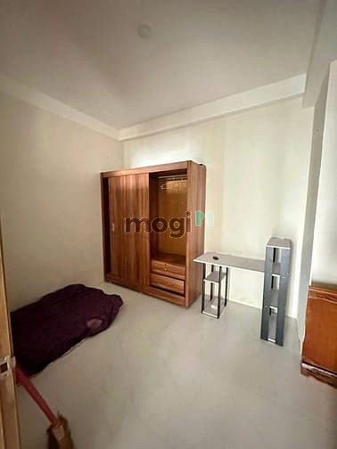 Hình ảnh Chung cư 10A Trần Nhật Duật, Q1: 70m2, 11tr5/tháng, full NT, 2PN rộng.